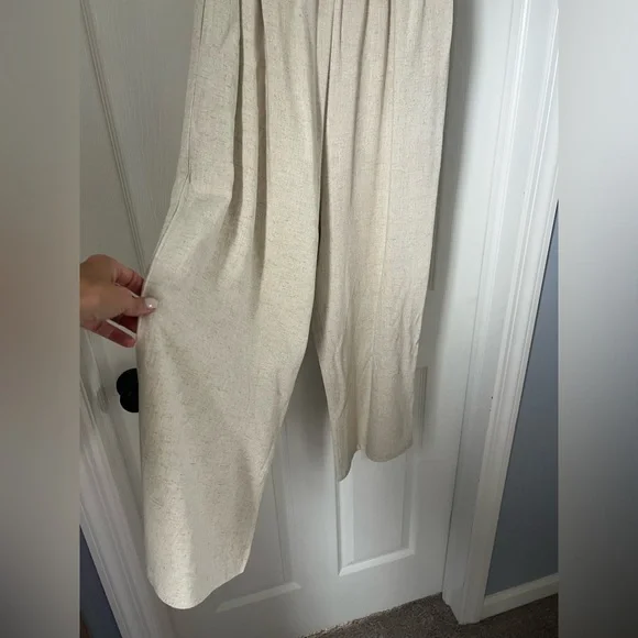 Chic Beige Jumpsuit with Bow Straps - Picture 5 of 7